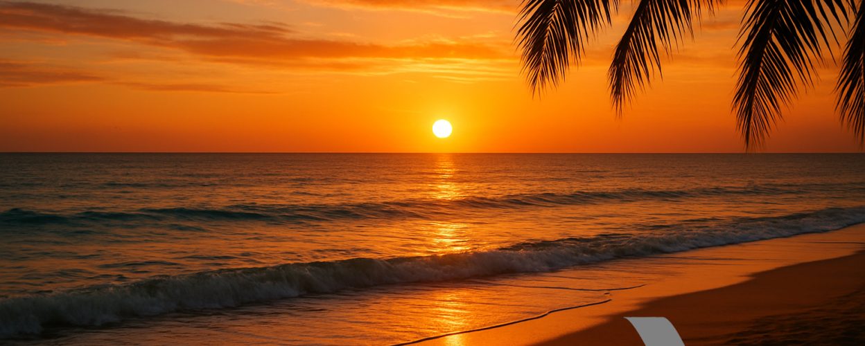 Playa relajante de vacaciones verano con una buena puesta de sol